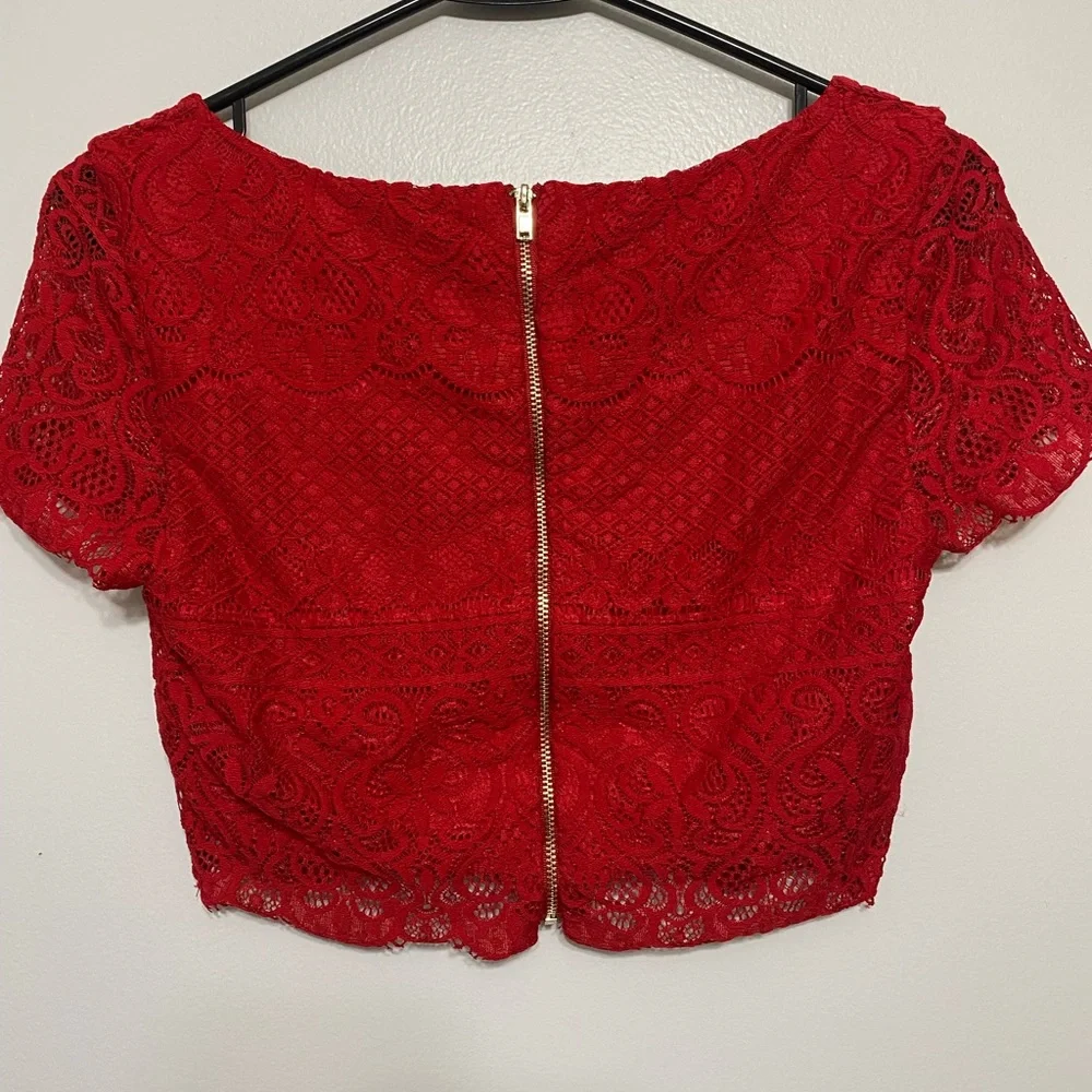 Bebe red lace skirt/crop top 2 piece set size XS - Picture 7 of 17